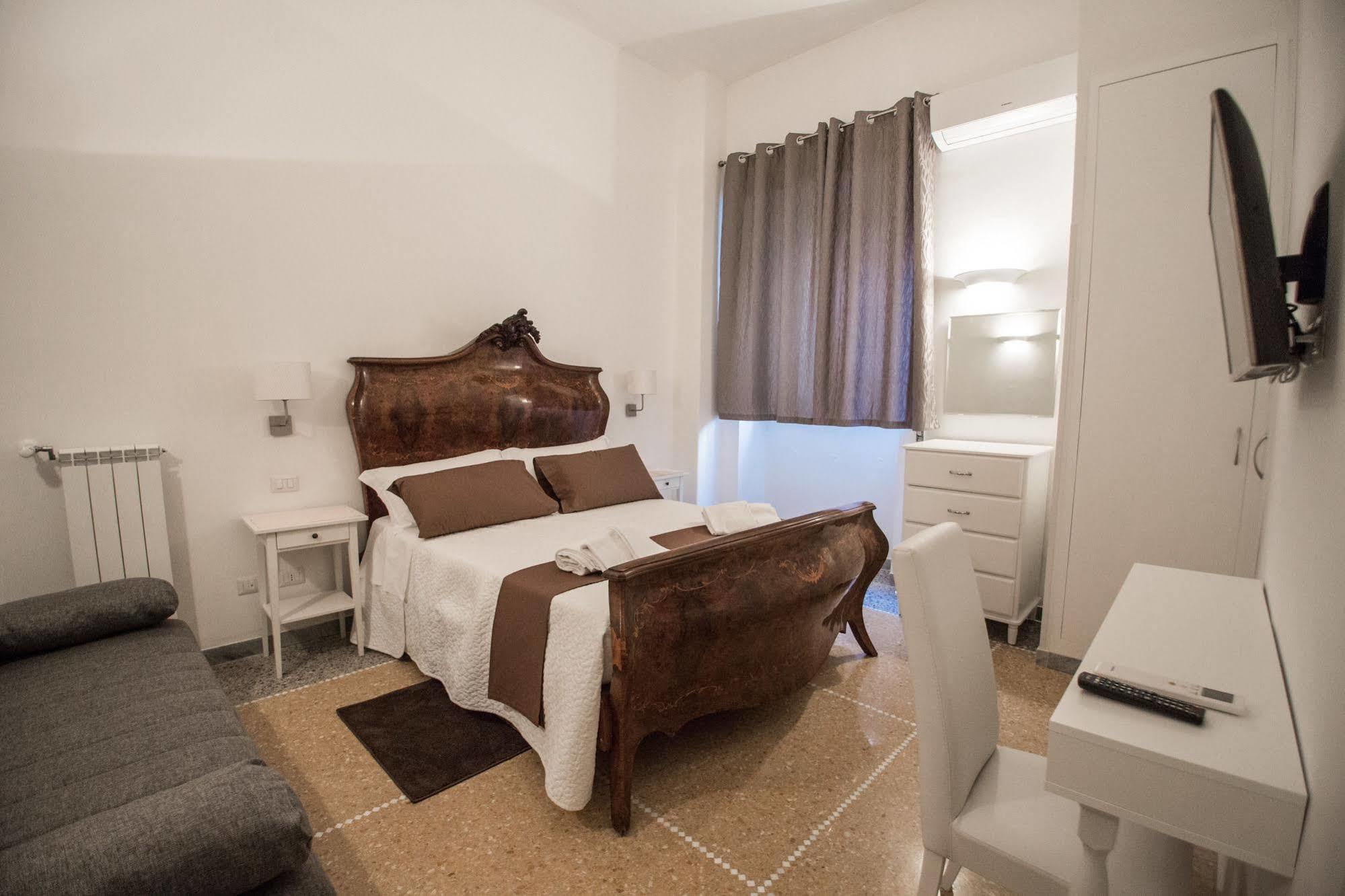Desiderio Di Roma Hotel Luaran gambar